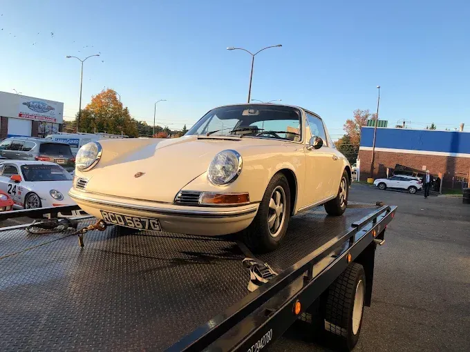 Roadside assistance service on the road